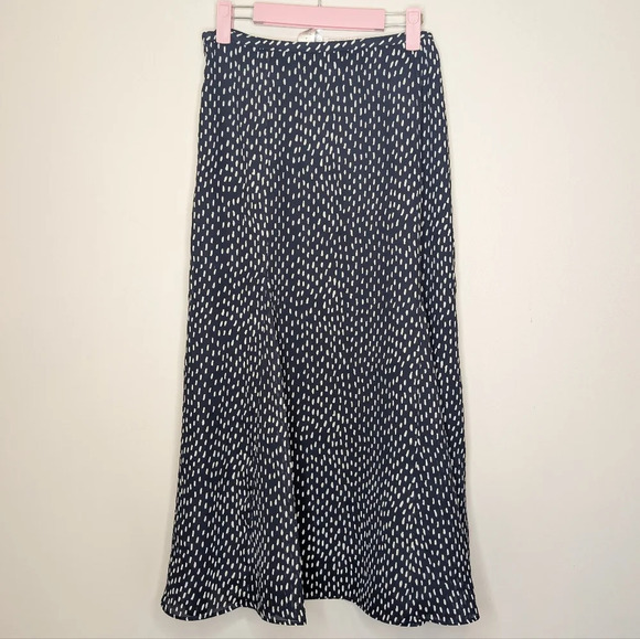 Vintage Villager Liz Claiborne 90s Navy White Dot Midi Flowy Skirt Size 8 - Picture 2 of 8
